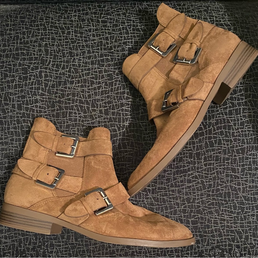 Forever Twenty One Women’s Size 8 Buckle Ankle Booties Boots